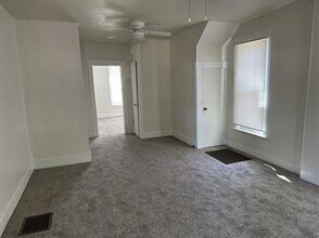 806 N Coler Ave in Urbana, IL - Building Photo - Building Photo