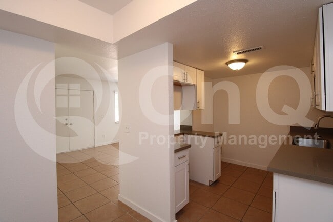 property at 1464 N 54th Ave