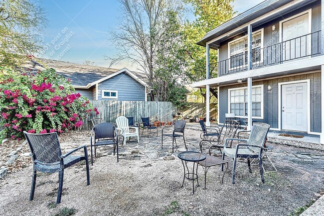 4007 Avenue C in Austin, TX - Building Photo - Building Photo