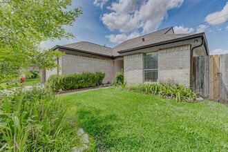 2511 Planters Row in Sugar Land, TX - Building Photo - Building Photo