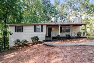 4035 N Quail Dr in Douglasville, GA - Building Photo