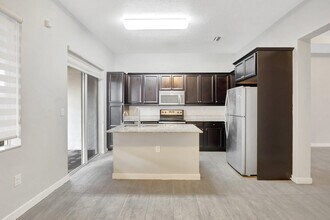 17624 SW 149th Pl in Miami, FL - Building Photo - Building Photo