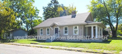 703 Ravenswood Dr in Evansville, IN - Building Photo - Building Photo