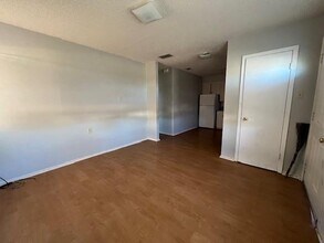 317 Weber St in Moran, TX - Building Photo - Building Photo