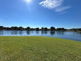 200 Berkley Rd in Hollywood, FL - Building Photo