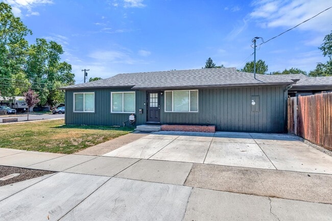 903 Winchester Ave in Medford, OR - Building Photo - Building Photo