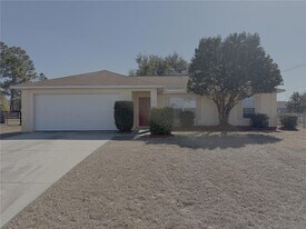 82 Dogwood Dr Cir in Ocala, FL - Building Photo