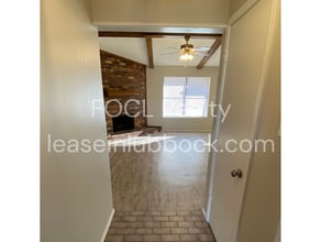 5719 93rd St in Lubbock, TX - Building Photo - Building Photo