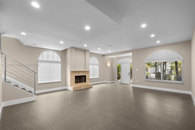3143 Day Ave in Miami, FL - Building Photo - Building Photo