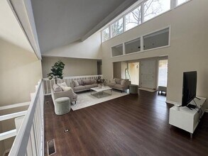 192 Kings Row NE in Marietta, GA - Building Photo - Building Photo