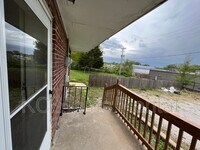 1114 E Myrtle St photo'