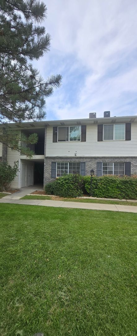 property at 111 E 600 S
