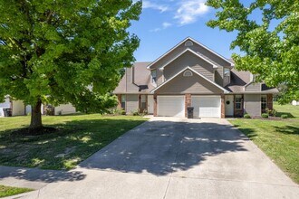 4401-4403-4403 Cheryl Ct in Columbia, MO - Building Photo - Building Photo