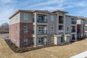Orso Vista in Conway, AR - Foto de edificio - Building Photo