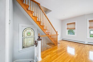 240 Harrison Ave-Unit -2 in Jersey City, NJ - Building Photo - Building Photo