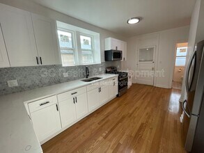7512 N Claremont Ave in Chicago, IL - Building Photo - Building Photo