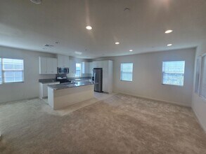 441 Lucent Dr in Stanton, CA - Building Photo - Building Photo
