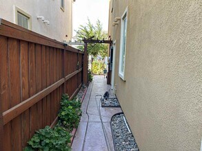 456 St Jorge Ave in Mountain House, CA - Building Photo - Building Photo