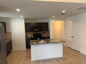 109 Denton Dr in Hutto, TX - Building Photo - Building Photo
