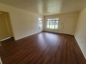 4209 NW 17th St in Oklahoma City, OK - Building Photo - Building Photo