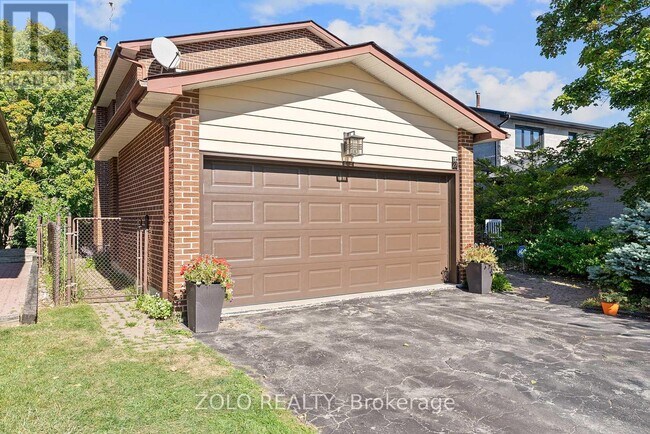 27 Abraham Ave in Markham, ON - Building Photo - Building Photo