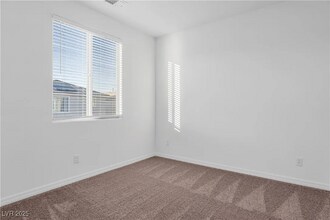 5772 Avondale Rise Wy in Las Vegas, NV - Building Photo - Building Photo