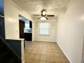 5082 Erwin St in Maple Heights, OH - Building Photo - Building Photo
