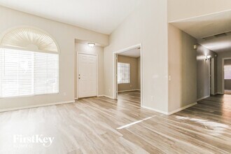 1380 W Gary Dr in Chandler, AZ - Building Photo - Building Photo