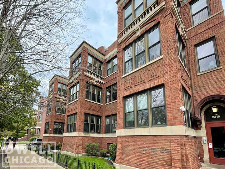 2315 N Kedzie Blvd, Unit 3145-2 in Chicago, IL - Foto de edificio