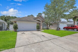 860 Briarcreek Rd in Jacksonville, FL - Building Photo