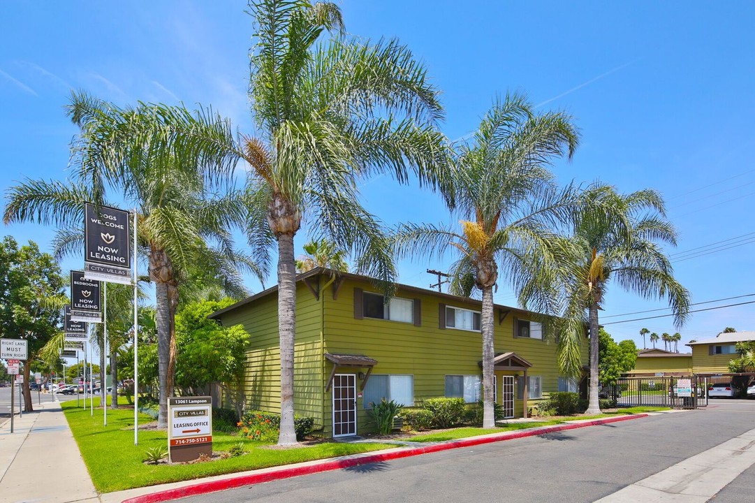 City Villas in Garden Grove, CA - Foto de edificio