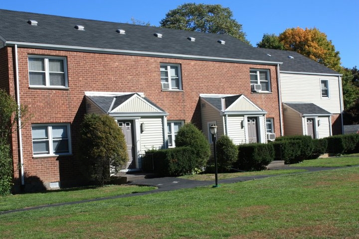 Parkview Terrace in Kingston, NY - Building Photo