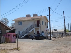 1000-1014 Woodward Ave in El Centro, CA - Building Photo - Building Photo