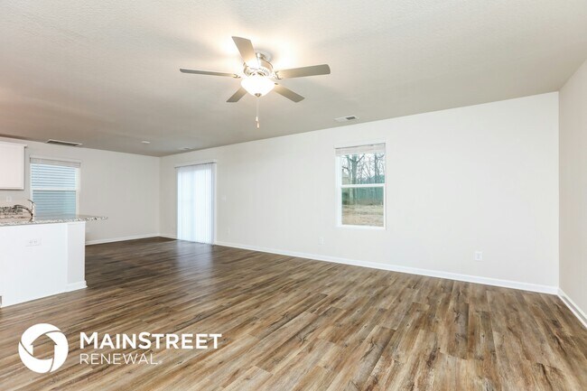 621 Howling Wind Dr in Zebulon, NC - Building Photo - Building Photo