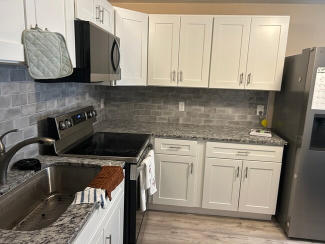 120 Gesler St, Unit 1L