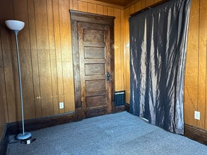 2228 11th St SW, Unit 2 in Canton, OH - Building Photo - Building Photo