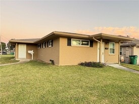 1385 Cherokee Ave in Metairie, LA - Building Photo