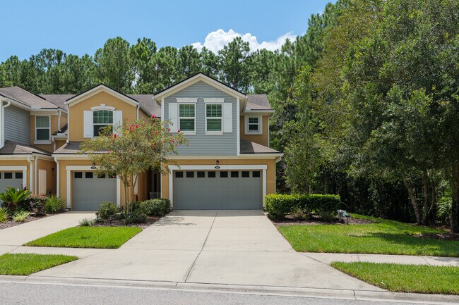 property at 205 Paradas Pl