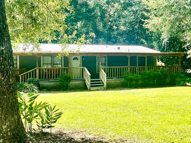 property at 1640 Cherry Tree Rd