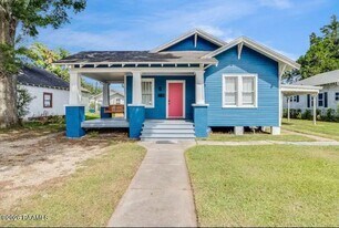 115 General Gardner Ave in Lafayette, LA - Building Photo