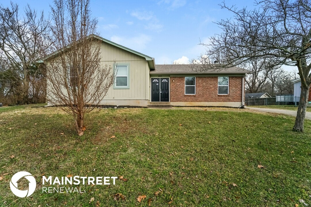 2009 Millgate Rd in Louisville, KY - Building Photo
