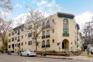 Garden Court in Berkeley, CA - Building Photo