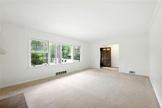 2321 Tanglewood Rd in Decatur, GA - Building Photo - Building Photo