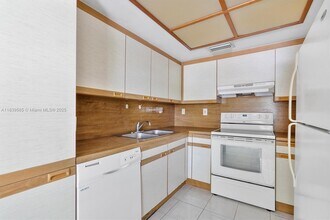 9135 SW 125th Ave in Miami, FL - Building Photo - Building Photo