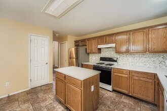 3509 Texas Topaz Dr, Unit 12400L in Austin, TX - Building Photo - Building Photo