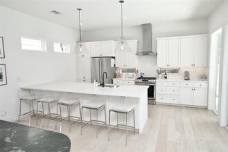 4804 Duval Rd in Austin, TX - Building Photo - Building Photo
