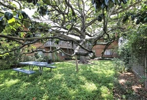 4719 Oakshire Dr, Unit 6