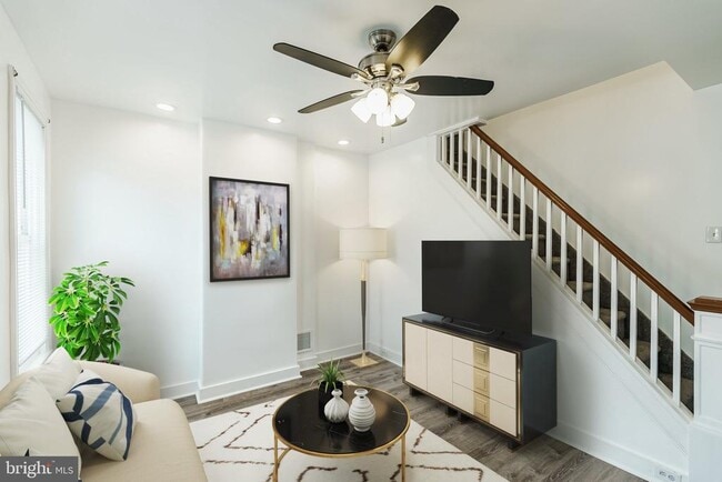 724 Moyer St in Philadelphia, PA - Building Photo - Building Photo