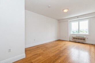 125 43rd St in Union City, NJ - Building Photo - Building Photo
