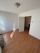 2255 S Croskey St in Philadelphia, PA - Foto de edificio - Building Photo